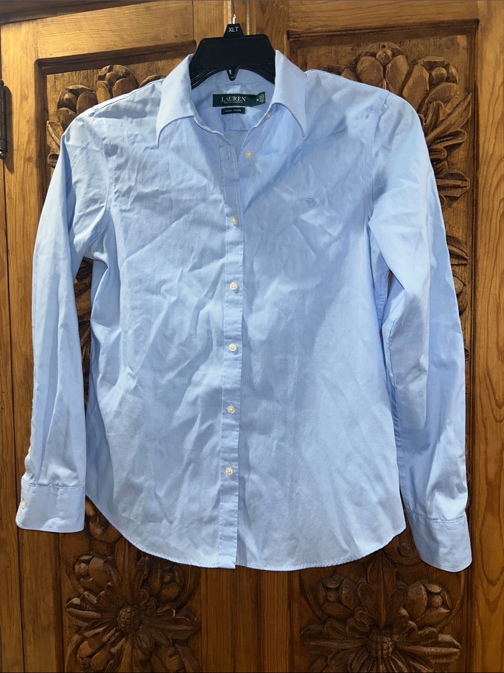 EUC Lauren Ralph Lauren medium button up shirt